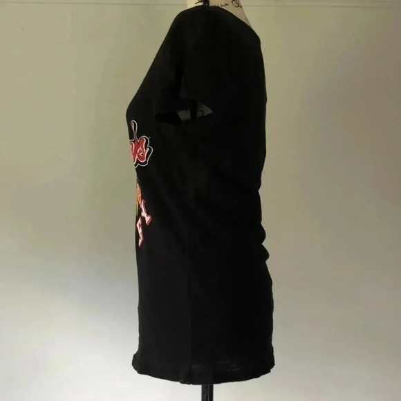 Chicago Blackhawks V Neck T-Shirt - Picture 3 of 7